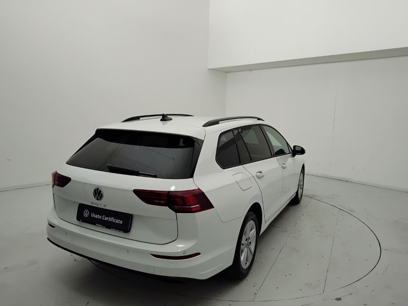 GuidiCar - VOLKSWAGEN Golf 2025 Golf Variant 1.5 tsi Life 115cv Km0