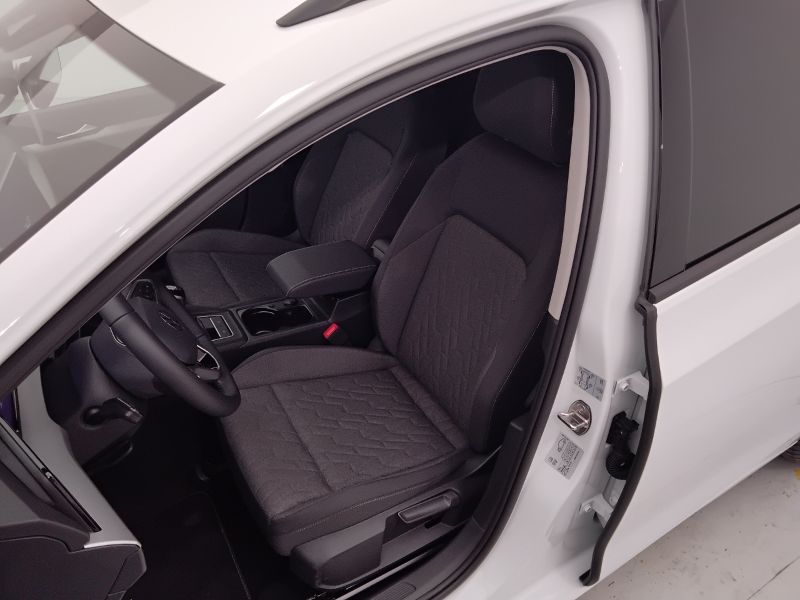 GuidiCar - VOLKSWAGEN Golf 2025 Golf Variant 1.5 tsi Life 115cv Aziendale