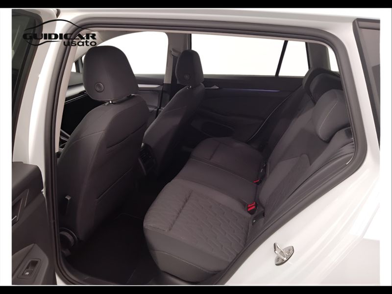 GuidiCar - VOLKSWAGEN Golf 2025 Golf Variant 1.5 tsi Life 115cv Km0