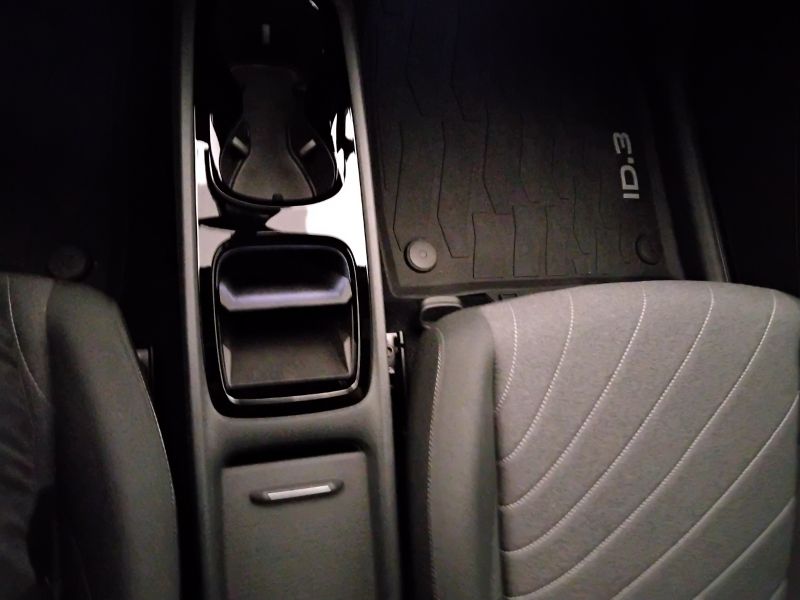 GuidiCar - VOLKSWAGEN ID.3 2024 ID.3 58 kWh Pro Performance Usato