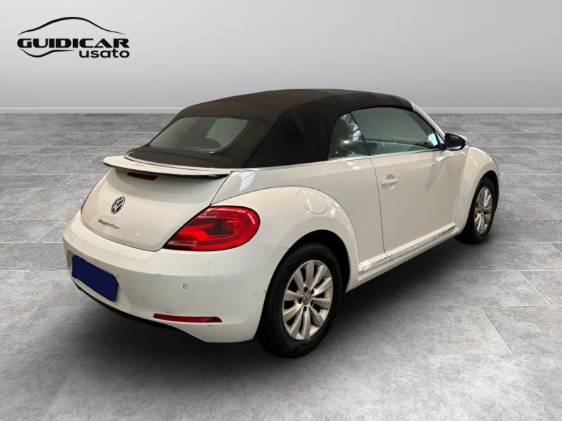 GuidiCar - VOLKSWAGEN Maggiolino 2014 Maggiolino Cabrio 1.2 tsi Design Usato