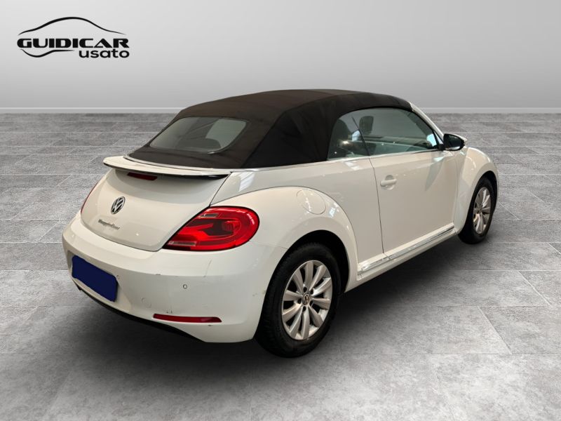 GuidiCar - VOLKSWAGEN Maggiolino 2014 Maggiolino Cabrio 1.2 tsi Design Usato