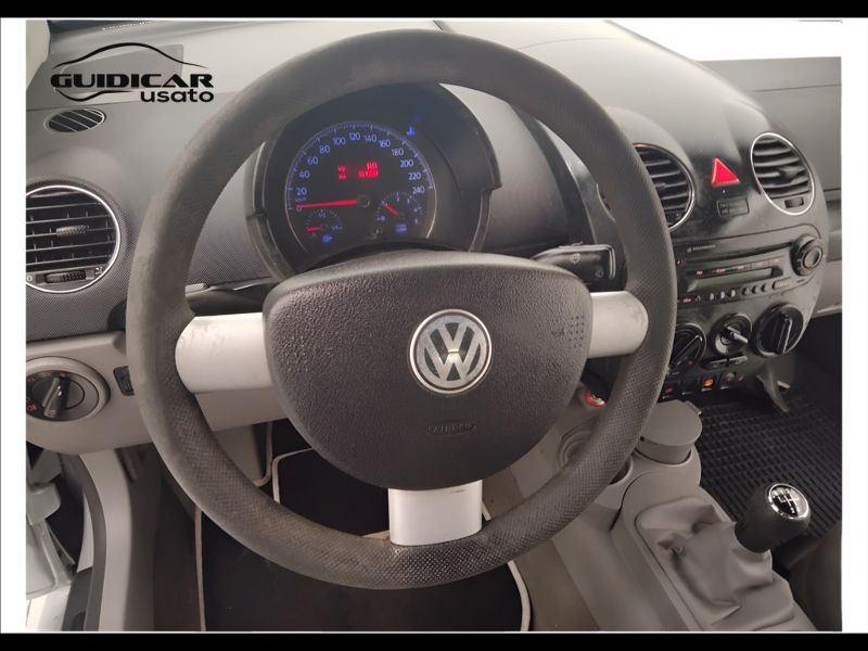 GuidiCar - VOLKSWAGEN Maggiolino 2006 New Beetle Cabrio 1.9 tdi 105cv Usato