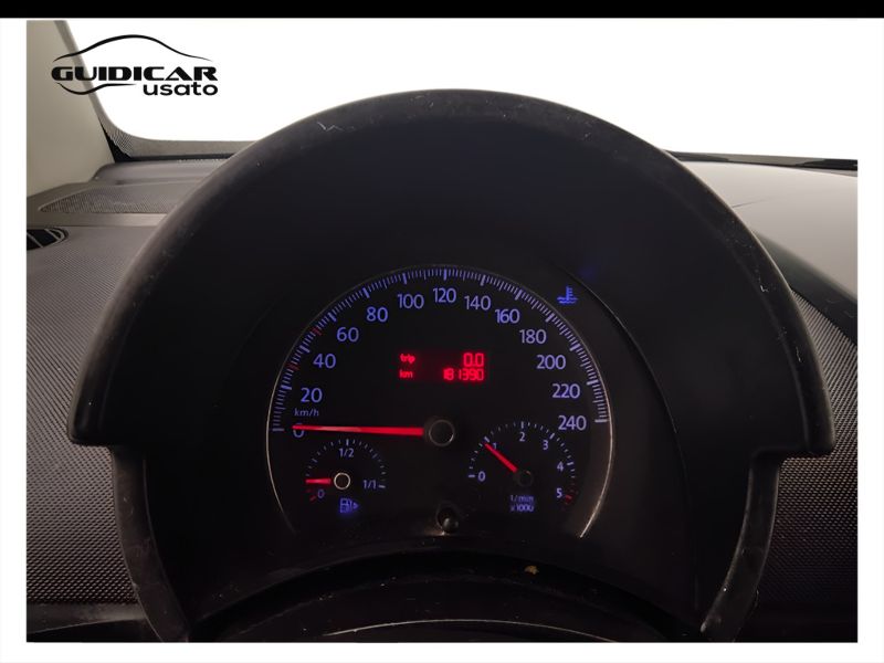 GuidiCar - VOLKSWAGEN Maggiolino 2006 New Beetle Cabrio 1.9 tdi 105cv Usato