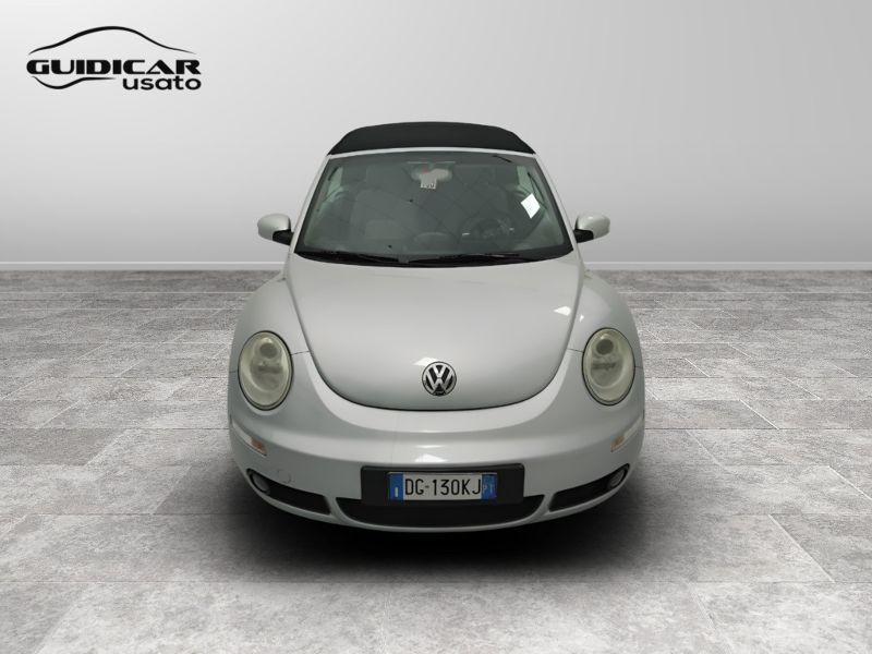 GuidiCar - VOLKSWAGEN Maggiolino 2006 New Beetle Cabrio 1.9 tdi 105cv Usato