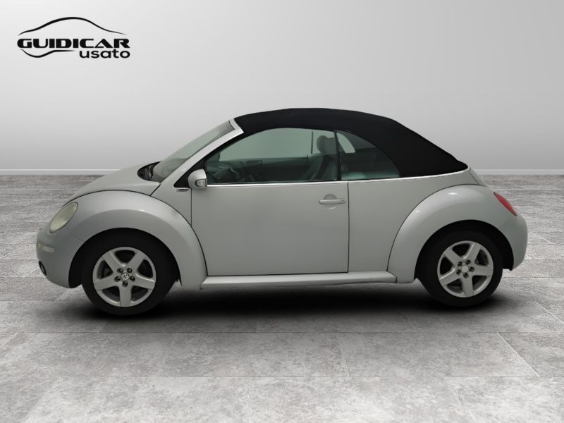 GuidiCar - VOLKSWAGEN Maggiolino 2006 New Beetle Cabrio 1.9 tdi 105cv Usato
