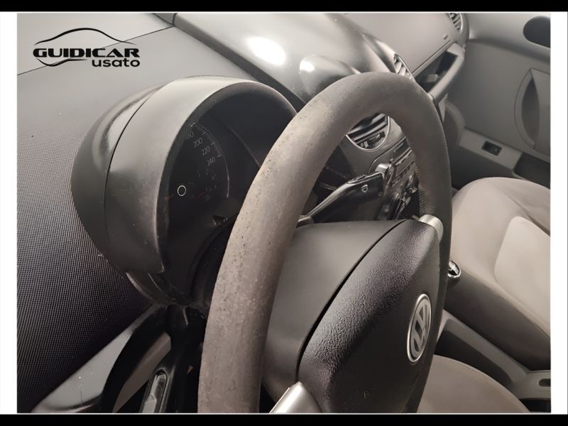 GuidiCar - VOLKSWAGEN Maggiolino 2006 New Beetle Cabrio 1.9 tdi 105cv Usato