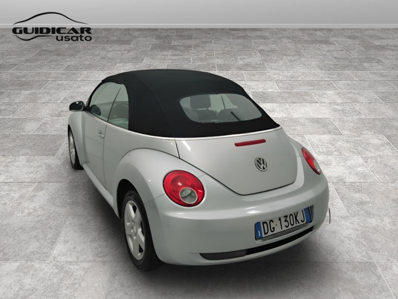 GuidiCar - VOLKSWAGEN Maggiolino 2006 New Beetle Cabrio 1.9 tdi 105cv Usato