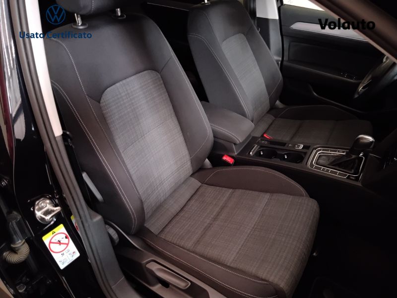 GuidiCar - VOLKSWAGEN Passat 8ª serie Passat Variant 2.0 TDI SCR 122 CV EVO DSG Business