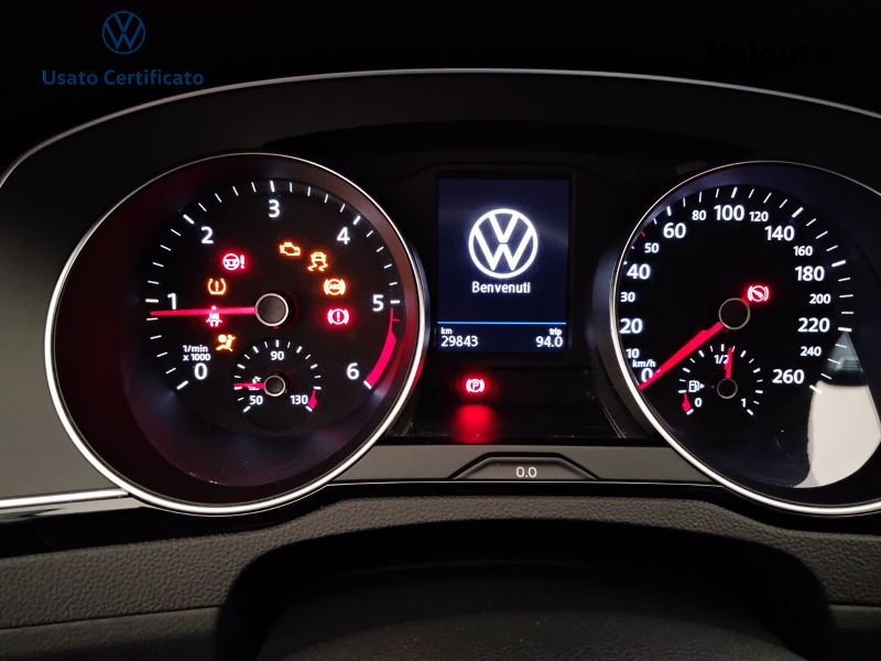 GuidiCar - VOLKSWAGEN Passat 8ª serie Passat Variant 2.0 TDI SCR 122 CV EVO DSG Business