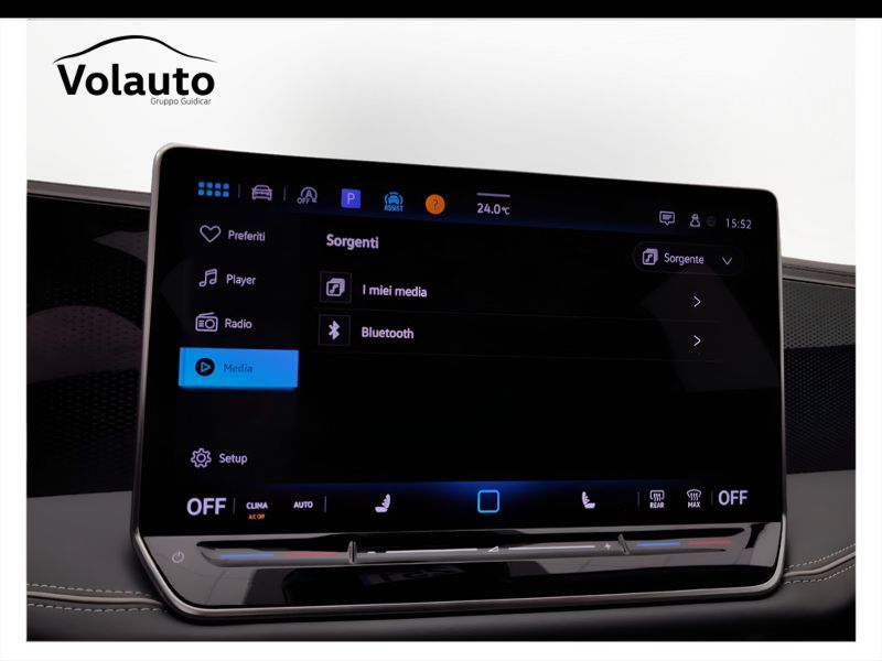 GuidiCar - VOLKSWAGEN Passat 2024 Passat 2.0 tdi scr Business 150cv dsg Usato