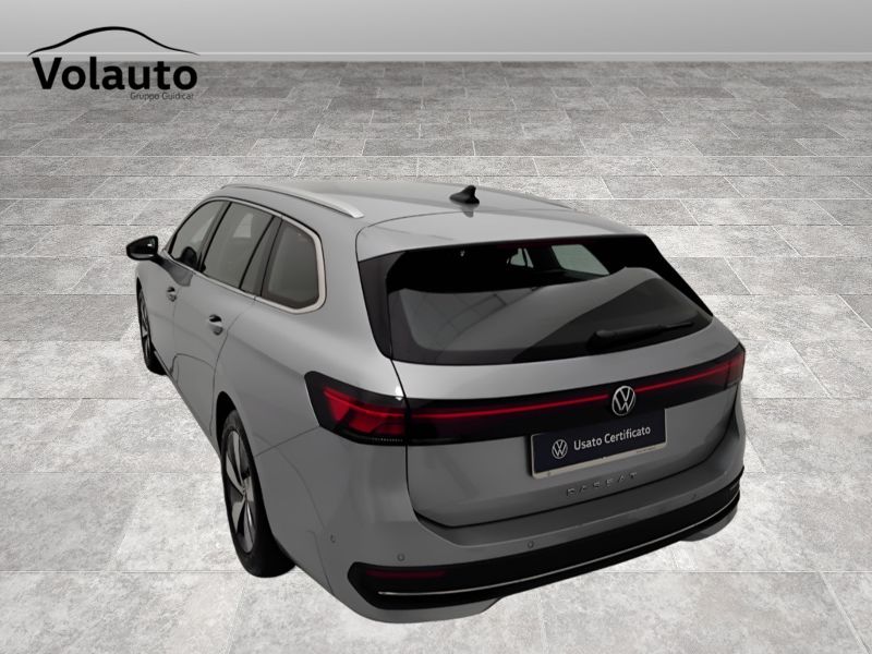 GuidiCar - VOLKSWAGEN Passat 2024 Passat 2.0 tdi scr Business 150cv dsg Usato