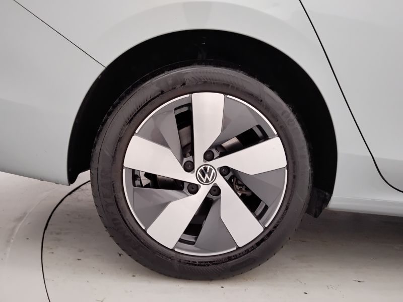 GuidiCar - VOLKSWAGEN Passat 2024 Passat 2.0 tdi scr Business 150cv dsg Usato