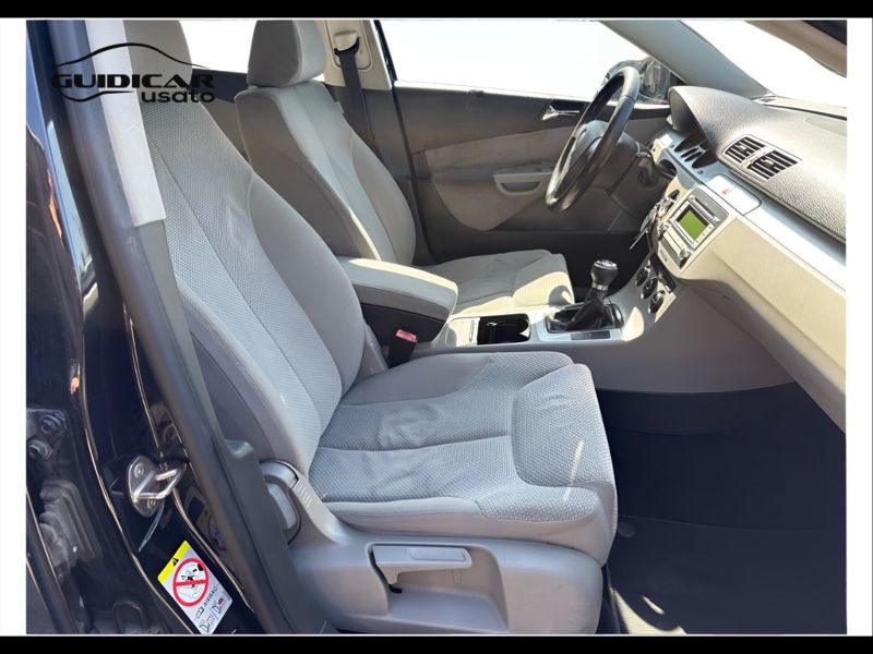 GuidiCar - VOLKSWAGEN Passat 2008 Passat Variant 2.0 tdi Comfortline Dpf Usato