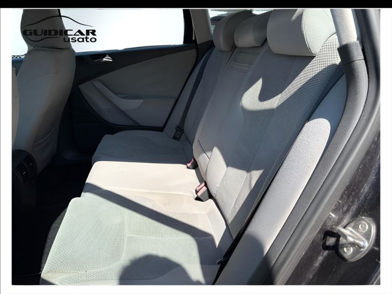GuidiCar - VOLKSWAGEN Passat 2008 Passat Variant 2.0 tdi Comfortline Dpf Usato