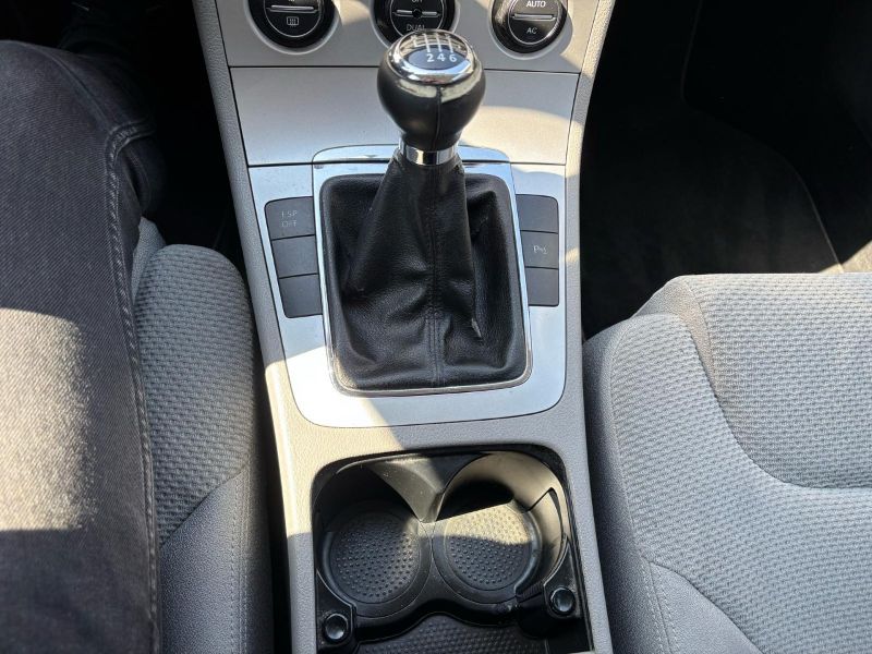GuidiCar - VOLKSWAGEN Passat 2008 Passat Variant 2.0 tdi Comfortline Dpf Usato