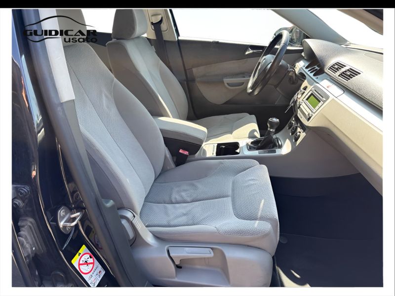 GuidiCar - VOLKSWAGEN Passat 2008 Passat Variant 2.0 tdi Comfortline Dpf Usato