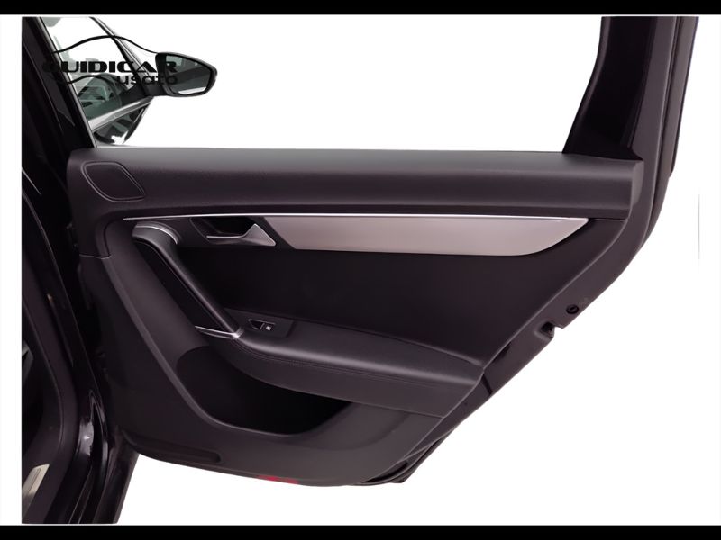 GuidiCar - VOLKSWAGEN Passat 2012 Passat Variant 2.0 tdi Highline 4motion Usato