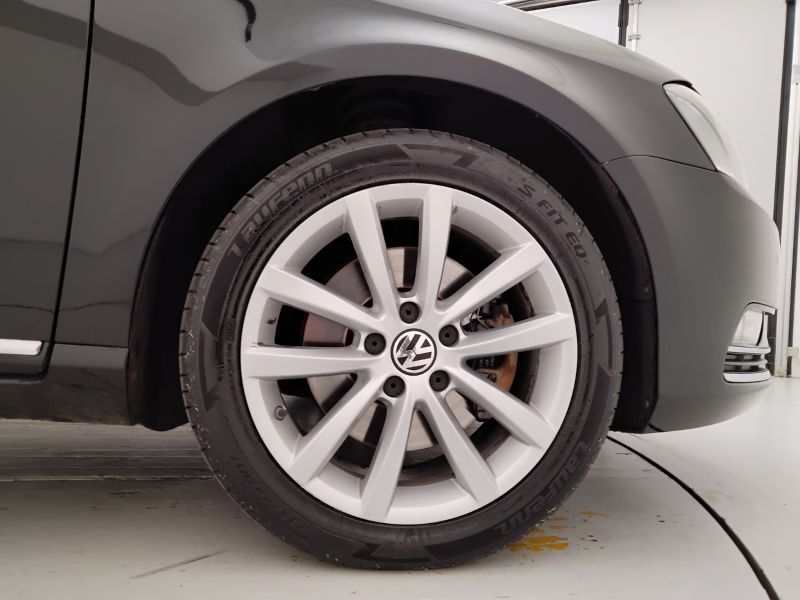 GuidiCar - VOLKSWAGEN Passat 2012 Passat Variant 2.0 tdi Highline 4motion Usato
