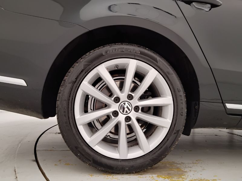 GuidiCar - VOLKSWAGEN Passat 2012 Passat Variant 2.0 tdi Highline 4motion Usato