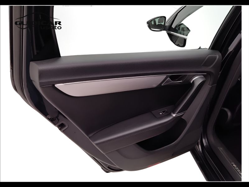 GuidiCar - VOLKSWAGEN Passat 2012 Passat Variant 2.0 tdi Highline 4motion Usato
