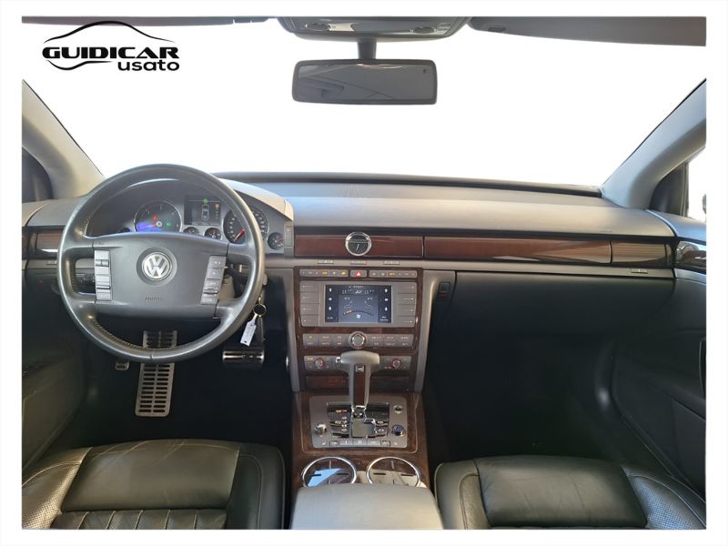 GuidiCar - VOLKSWAGEN Phaeton 2008 Phaeton 3.0 V6 tdi 4motion 233cv 4p.ti tiptronic dpf Usato