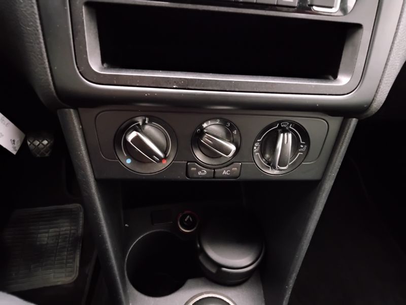 GuidiCar - VOLKSWAGEN Polo 5ª serie  Polo 1.2 TDI DPF 5p. Comfortline