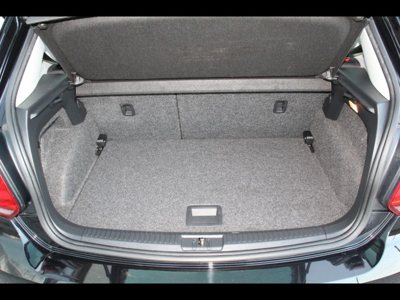 GuidiCar - VOLKSWAGEN Polo 5ª serie  Polo 1.4 TDI 90 CV 5p. Highline BlueMotion Technology