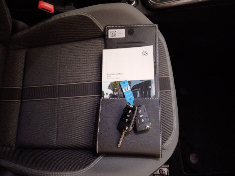 GuidiCar - VOLKSWAGEN Polo 2021 Polo 5p 1.0 tgi Highline 90cv my19 Usato