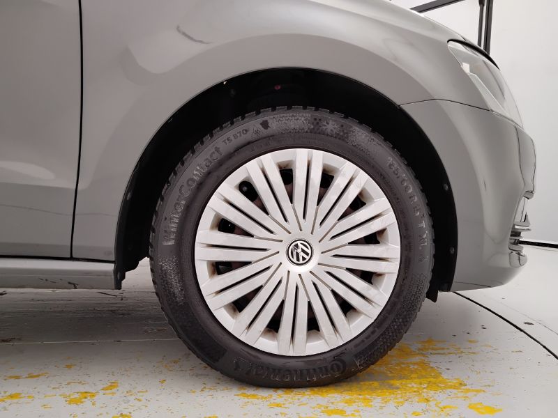 GuidiCar - VOLKSWAGEN Polo 2015 Polo 1.0 mpi Comfortline 75cv 5p Usato