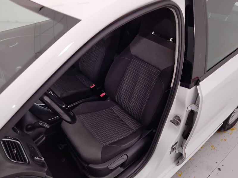 GuidiCar - VOLKSWAGEN Polo 2017 Polo 1.4 tdi Comfortline 75cv 5p Usato