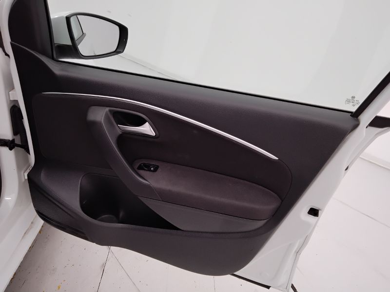 GuidiCar - VOLKSWAGEN Polo 2017 Polo 1.4 tdi Comfortline 75cv 5p Usato