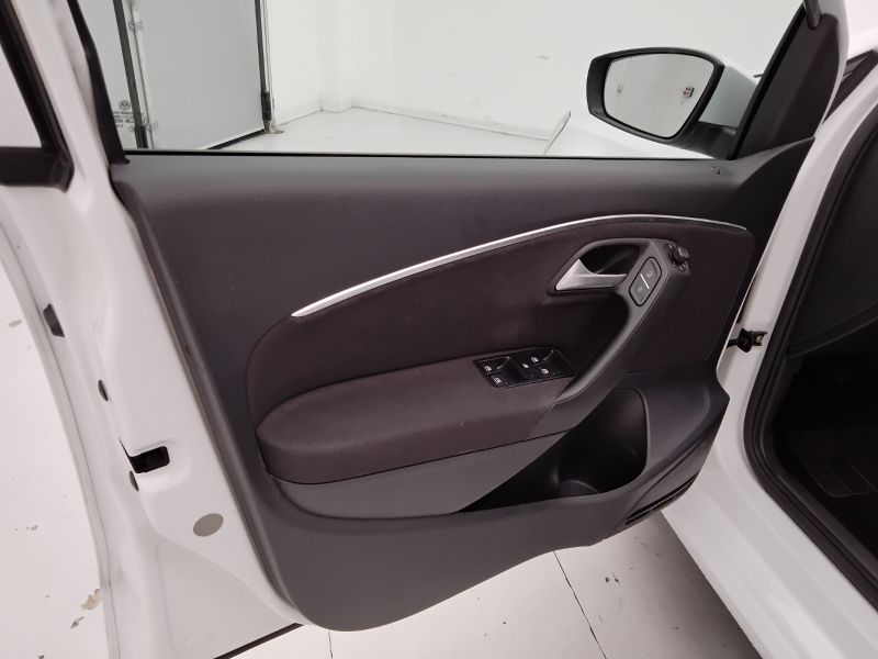 GuidiCar - VOLKSWAGEN Polo 2017 Polo 1.4 tdi Comfortline 75cv 5p Usato
