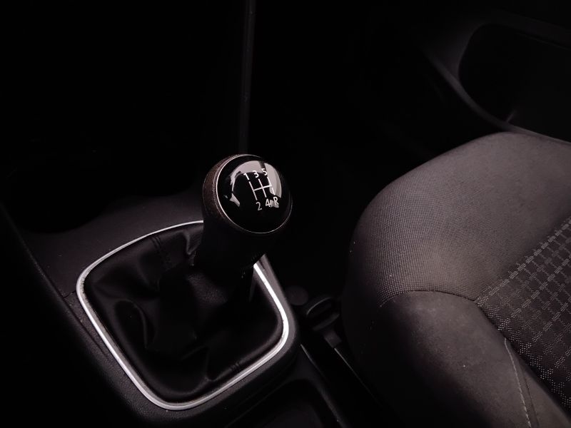 GuidiCar - VOLKSWAGEN Polo 2017 Polo 5p 1.0 mpi Comfortline 60cv Usato