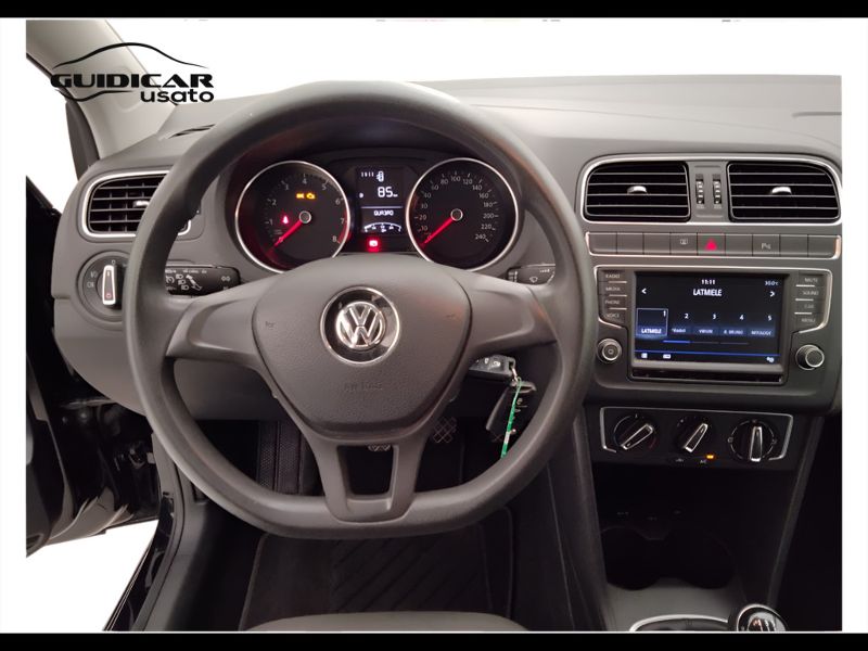 GuidiCar - VOLKSWAGEN Polo 2017 Polo 5p 1.0 mpi Comfortline 60cv Usato