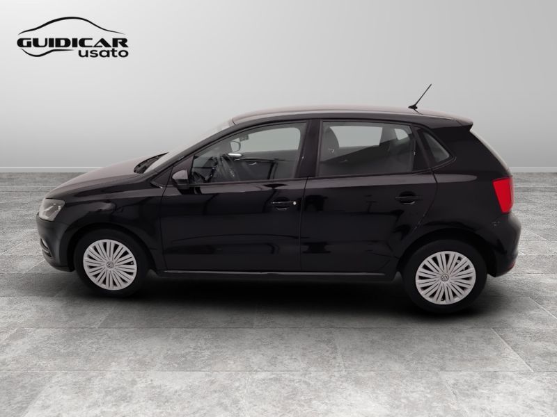 GuidiCar - VOLKSWAGEN Polo 2017 Polo 5p 1.0 mpi Comfortline 60cv Usato