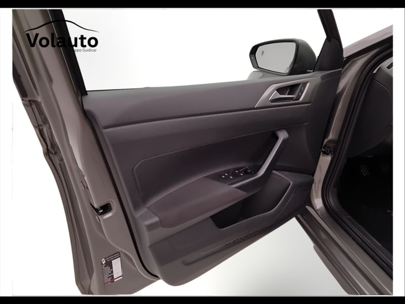 GuidiCar - VOLKSWAGEN Polo 2019 Polo 5p 1.0 evo Comfortline 80cv Usato
