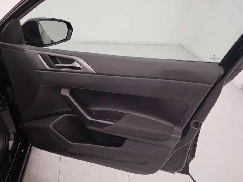 GuidiCar - VOLKSWAGEN Polo 2019 Polo 5p 1.0 evo Comfortline 80cv Usato