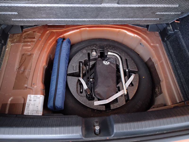 GuidiCar - VOLKSWAGEN Polo 2020 Polo 5p 1.0 evo Comfortline 80cv Usato