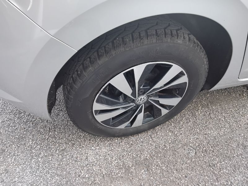GuidiCar - VOLKSWAGEN Polo 2017 Polo 5p 1.0 mpi Comfortline 75cv Usato