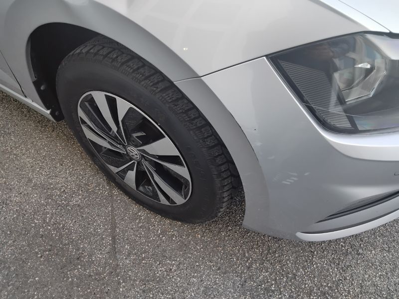 GuidiCar - VOLKSWAGEN Polo 2017 Polo 5p 1.0 mpi Comfortline 75cv Usato