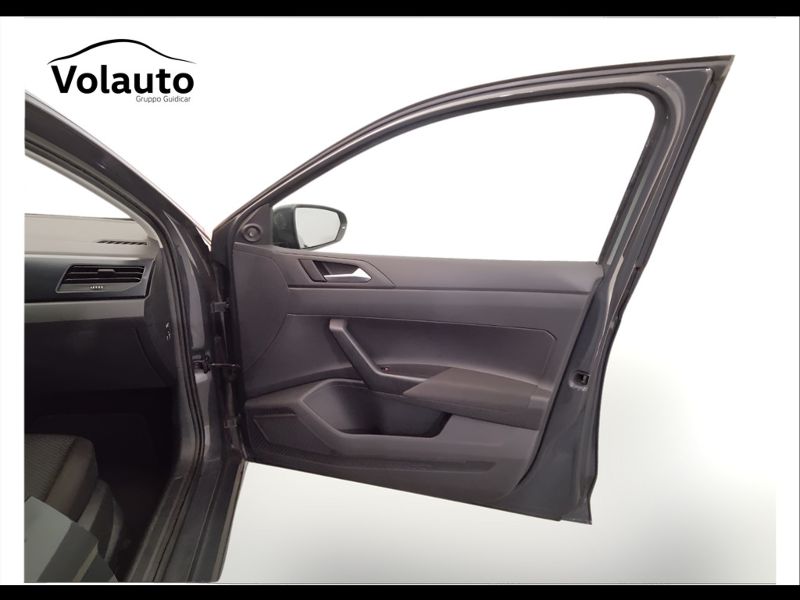 GuidiCar - VOLKSWAGEN Polo 2018 Polo 5p 1.0 mpi Trendline 65cv Usato