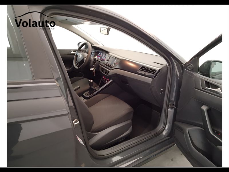 GuidiCar - VOLKSWAGEN Polo 2018 Polo 5p 1.0 mpi Trendline 65cv Usato