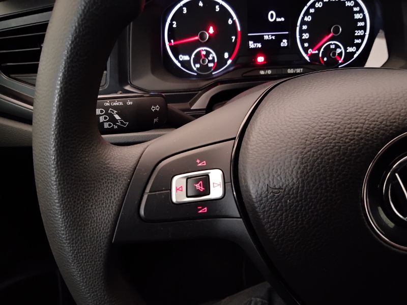 GuidiCar - VOLKSWAGEN Polo 2018 Polo 5p 1.0 mpi Trendline 65cv Usato