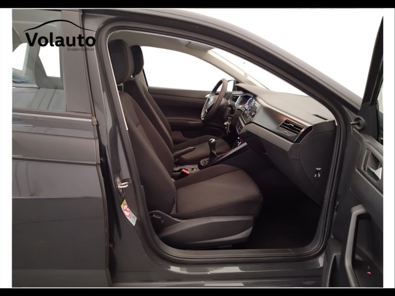 GuidiCar - VOLKSWAGEN Polo 2018 Polo 5p 1.0 mpi Trendline 65cv Usato