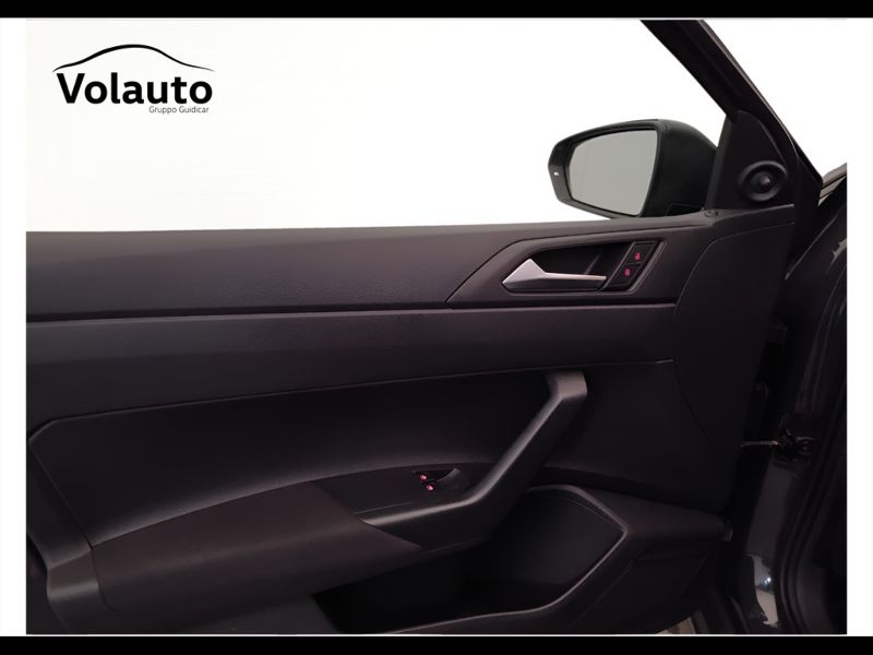 GuidiCar - VOLKSWAGEN Polo 2018 Polo 5p 1.0 mpi Trendline 65cv Usato