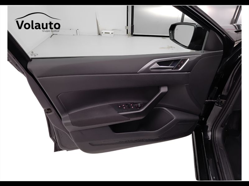 GuidiCar - VOLKSWAGEN Polo 2021 Polo 5p 1.0 tgi Highline 90cv my19 Usato