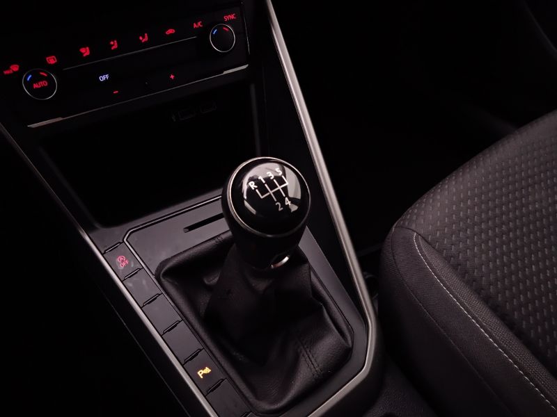 GuidiCar - VOLKSWAGEN Polo 2018 Polo 5p 1.0 tsi Comfortline 95cv Usato