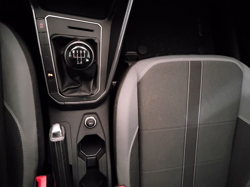 GuidiCar - VOLKSWAGEN Polo 2020 Polo 5p 1.0 tsi Highline 95cv Usato