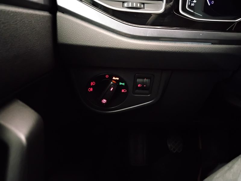 GuidiCar - VOLKSWAGEN Polo 2020 Polo 5p 1.0 tsi Highline 95cv Usato